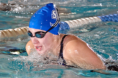Women's Swimmers Top Husson, 125-94